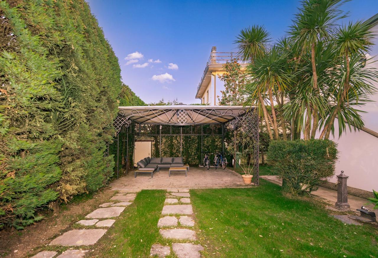 Villa Cecilia, Facing Lucca'S City Walls Exterior photo